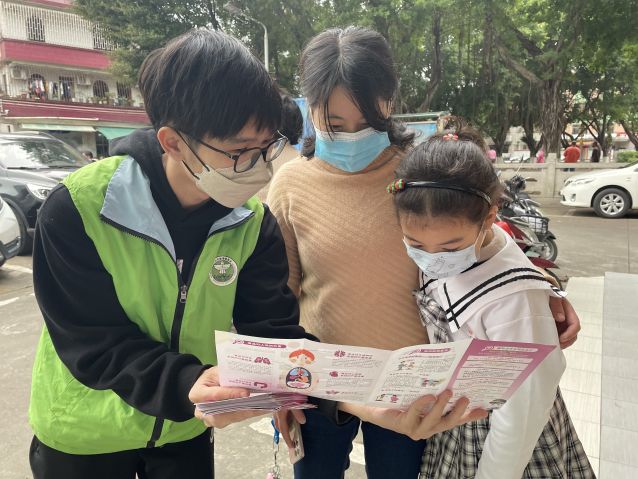三鄉(xiāng)鎮(zhèn)開展“普及禁毒知識，共享健康人生”宣傳活動圖片2.JPG